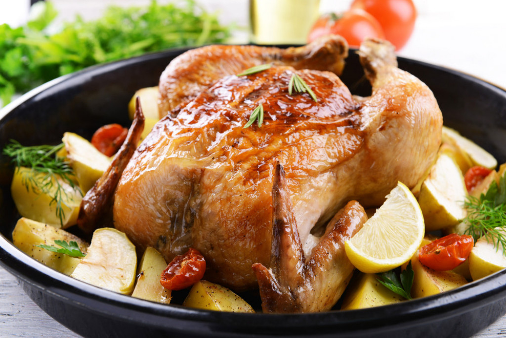 ODLIČAN RUČAK Pečeno pile sa ovim začinima je aromatično i veoma ukusno