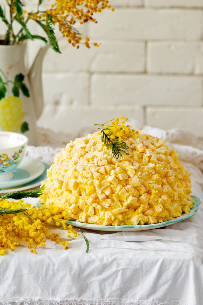 NEŽNA KAO PROLEĆNI CVET Prelepa Mimoza torta osvaja i izgledom i ukusom