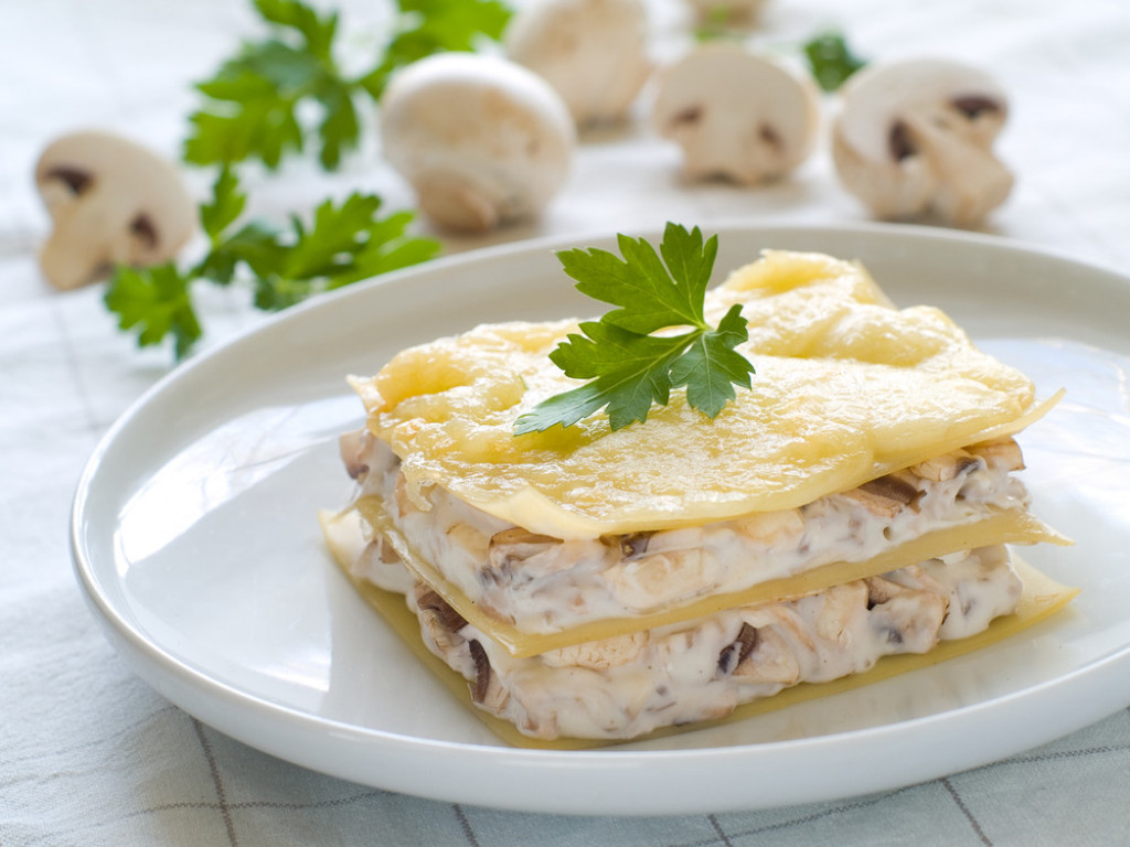 NAJBOLJI RECEPT ZA BELE LAZANJE Omiljeno italijansko jelo na drugačiji način