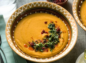 UKUSNA I ZDRAVA Posna čorba od sočiva začinjena nanom će vas lepo zasititi