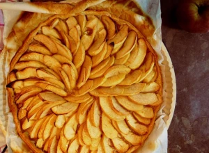 NEVEROVATAN FRANCUSKI RECEPT Ko može da odoli slasnom tartu od jabuka?