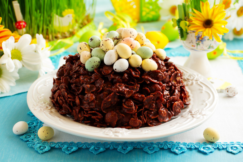 USKRŠNJA GNEZDO TORTA Bez pečenja, gotova za 15 minuta!