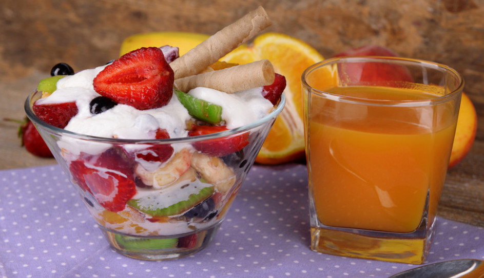 OSVEŽAVA I SLADI Voćna salata od jagoda, kivija i jednog egzotičnog sastojka će vas oduševiti