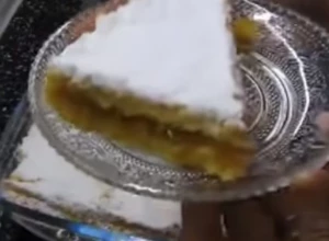 ODLIČAN UZ ČAJ I KAFU Starinski kolač sa jabukama - topi se u ustima