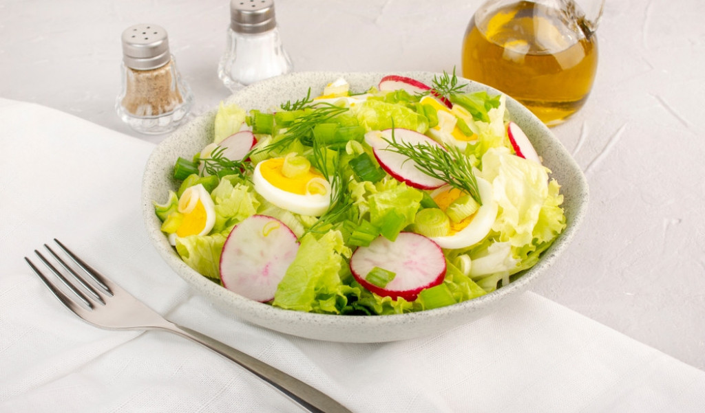 PROLEĆNA SALATA Ukusni i osvežavajući zalogaji, puni vitamina