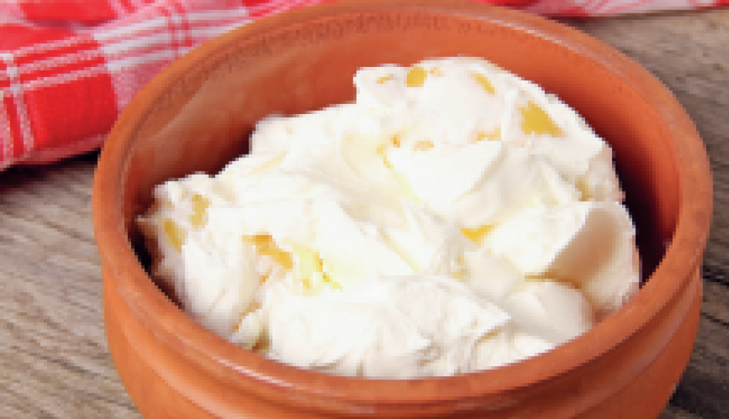 SALATA KOJA NE MOŽE DA OMANE Paprike u pavlaci su idealne za svako predjelo