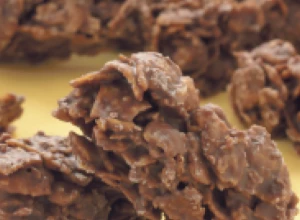 SLATKI NAZIV VRAĆA U DETINJSTVO Svi se sećamo ovog neodoljivog deserta, prste ćete polizati