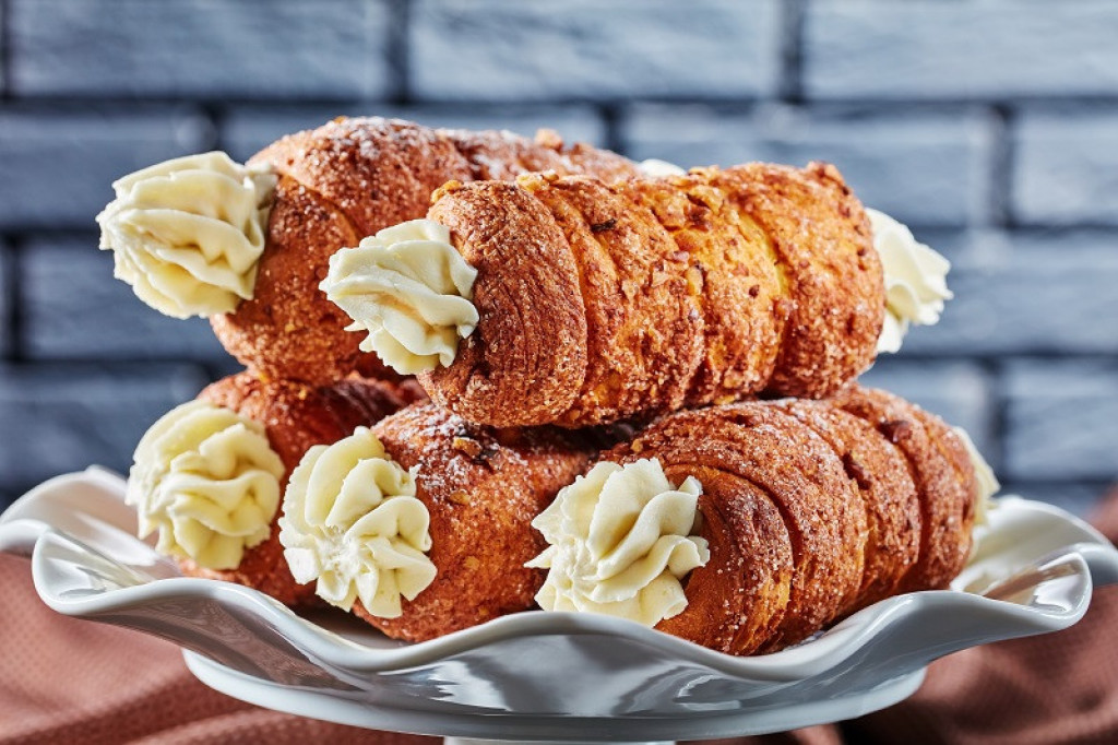 ČEŠKI DESERT NAJPOZNATIJI NA SVETU Napravite TRDELNIK kao iskusni češki kuvar