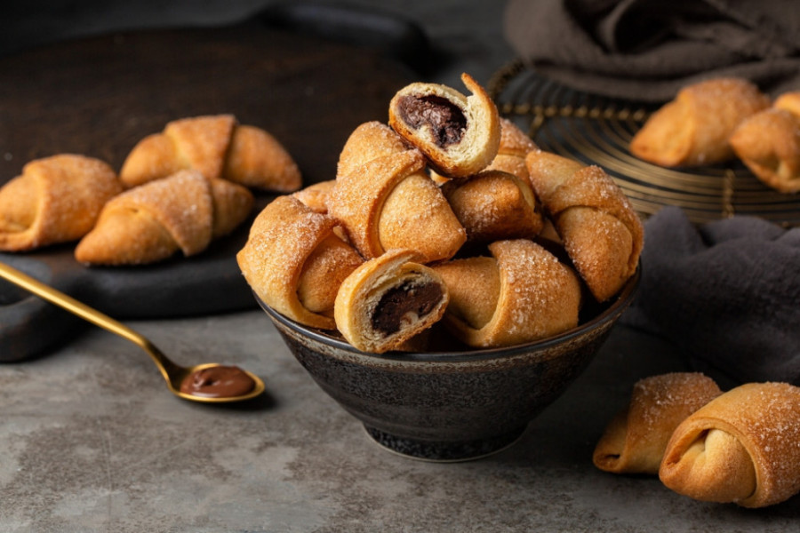 KIFLICE SA NUTELOM Nema ništa lepše od mekanih zalogaja punih slatkog krema!