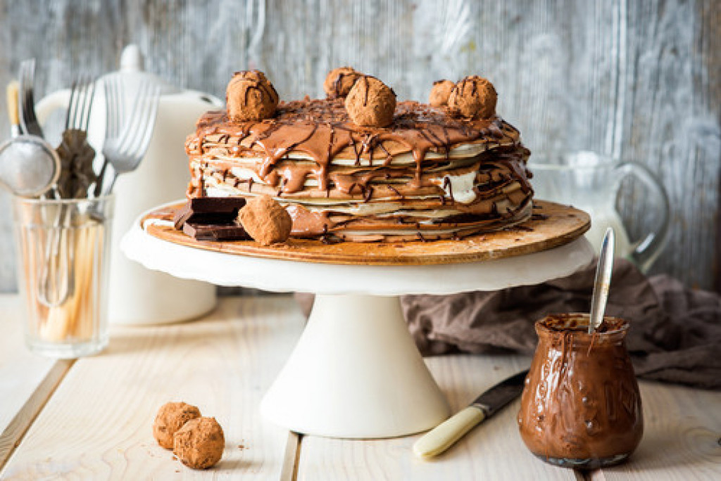 Recept koji uspe baš svakom unapređen u prekrasnu poslasticu PALAČINKA TORTA NA 100 SPRATOVA