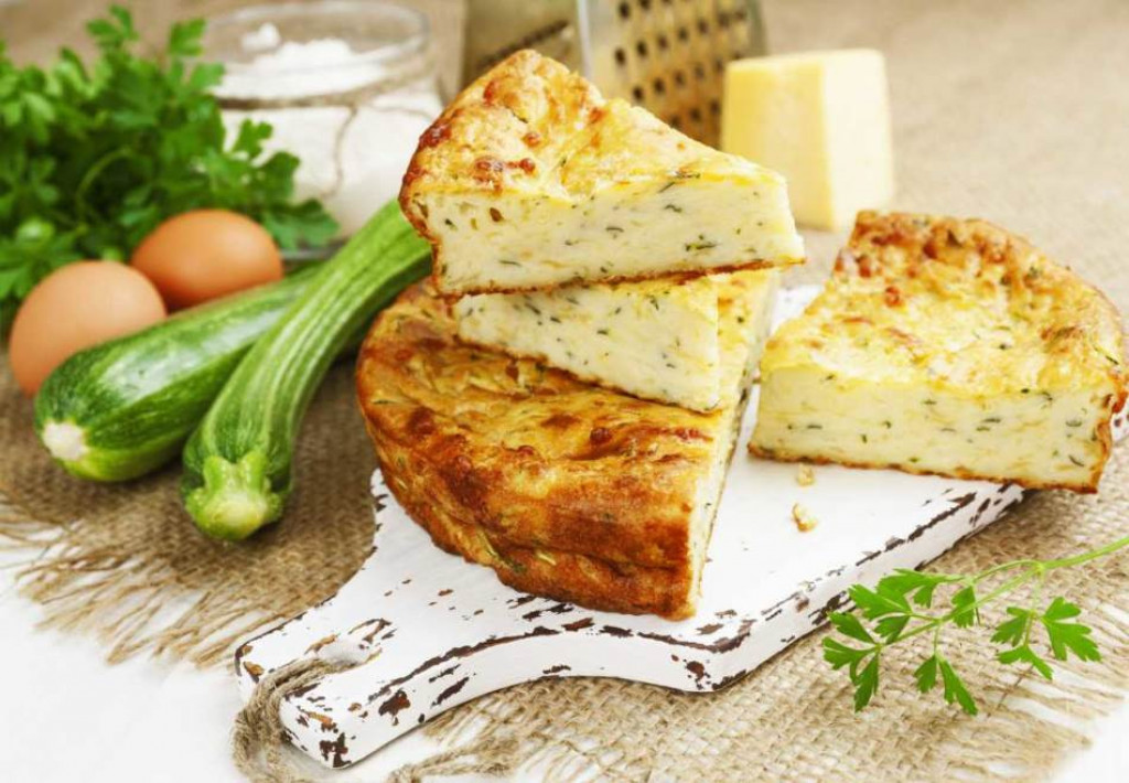 JEDNOSTAVNO, A VRHUNSKO JELO Pita sa tikvicama, grizom i jogurtom, uživaj u fantastičnom ukusu