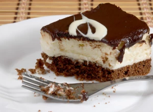 JEFTIN KOLAČ Ledene kocke su kremaste, prave se bez mnogo muke, a svima su omiljene!