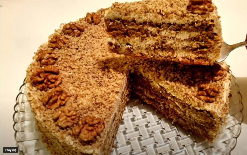 POSNA TORTA Najukusnija torta sa čokoladom i orasima, a nema ni mleka ni jaja!