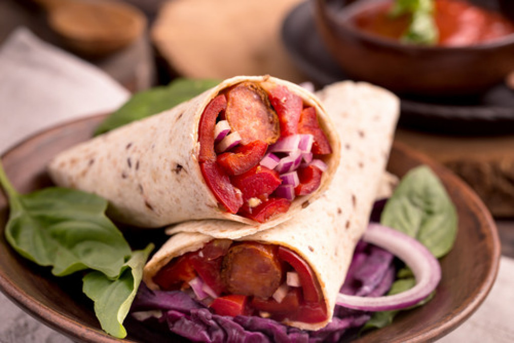 PROSTIJE NE MOŽE Tortilja s povrćem i kobasicama za ručak s nogu štedi vreme, ali i kućni budžet