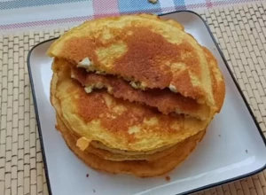 Kombinacija vazdušaste PALAČINKE I izdašne PROJE sa sriom čini ovaj recept nedoljivim  (VIDEO)