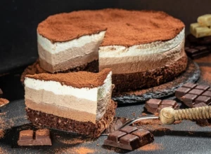 HUANITA TORTA Raskošna poslastica sa tri razčiičita fila opčiniće svakog ko je proba