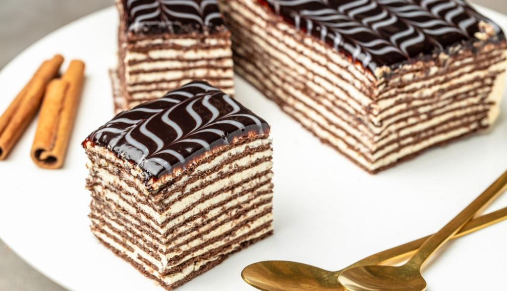 BRZA I PREUKUSNA Čokoladna rozen torta se lako pravi, a toliko je dobra da će vam svi tražiti recept!