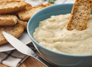 IMAMO RECEPT ZA BELI AJVAR  Domaćice u Srbiji poludele za njim, mnogi tvrde da je i ukusniji od klasičnog!