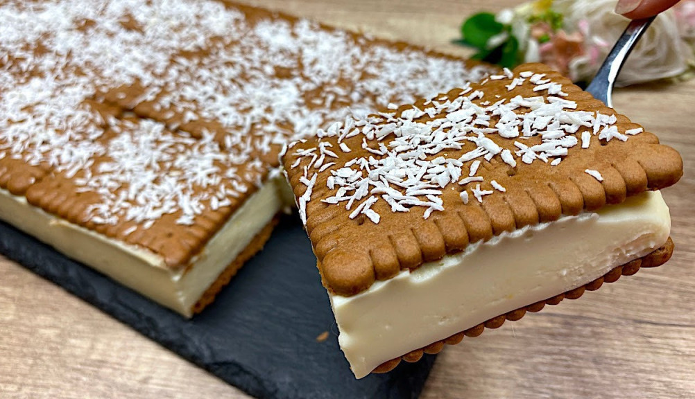 ZASLADITE SE ZA 20 MINUTA Krempita sa keksom je kolač koji se brzo pravi, a veoma je izdašna