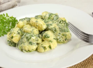 OBOŽAVAĆETE NJOKE SA SPANAĆEM Preukusne i kremaste, a spremaju se brzo i jednostavno