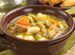 ČORBASTA BORANIJA S MESOM I KROMPIROM Toliko je dobra da svi odmah pojedu dva tanjira!