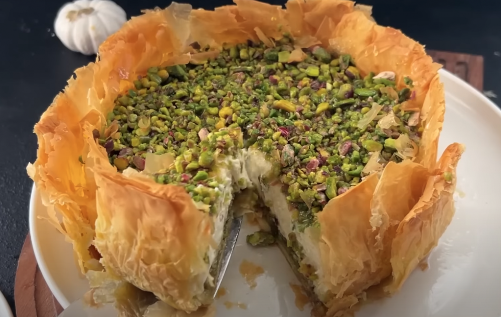 Šta je bolje od čizkejka? BAKLAVA čizkejk, naravno - evo i recepta!