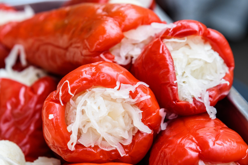 NAJUKUSNIJA TURŠIJA Paprika punjena kupusom je pravi zimski delikates, a recept je bez konzervansa
