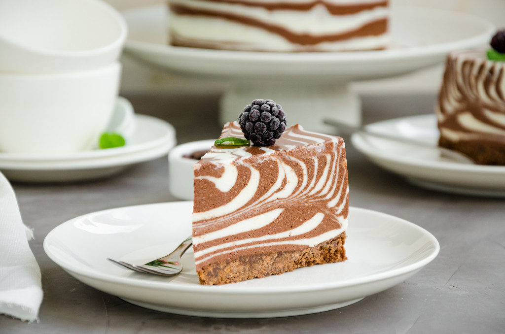 ZEBRA TORTA ZA KOJOM SU POLUDELE SRPSKE DOMAĆICE Uverite se zašto je toliko dobra