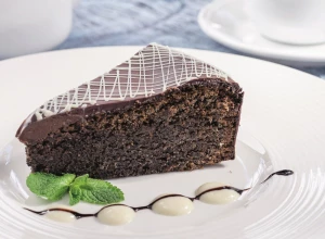 KOLAČ SA JABUKAMA I MAKOM NIKO NE ODBIJA Uspeće i početnicima, a zamirisaće cela kuća