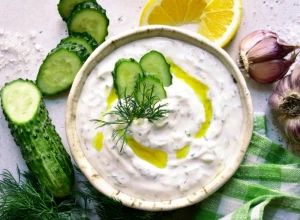 CACIKI SALATA Sočna i preukusna, vratiće vas u dane letovanja u Grčkoj