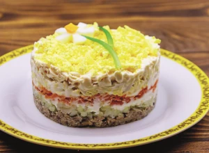 POSNA MIMOZA SALATA Imamo recept za najbolje predjelo koje svi u Srbiji obožavaju
