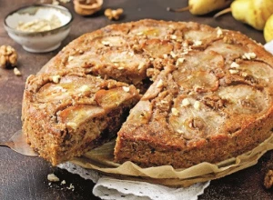 FENOMENALNI KOLAČ SA KRUŠKAMA Ovakav do sada niste probali, svi će vam tražiti recept