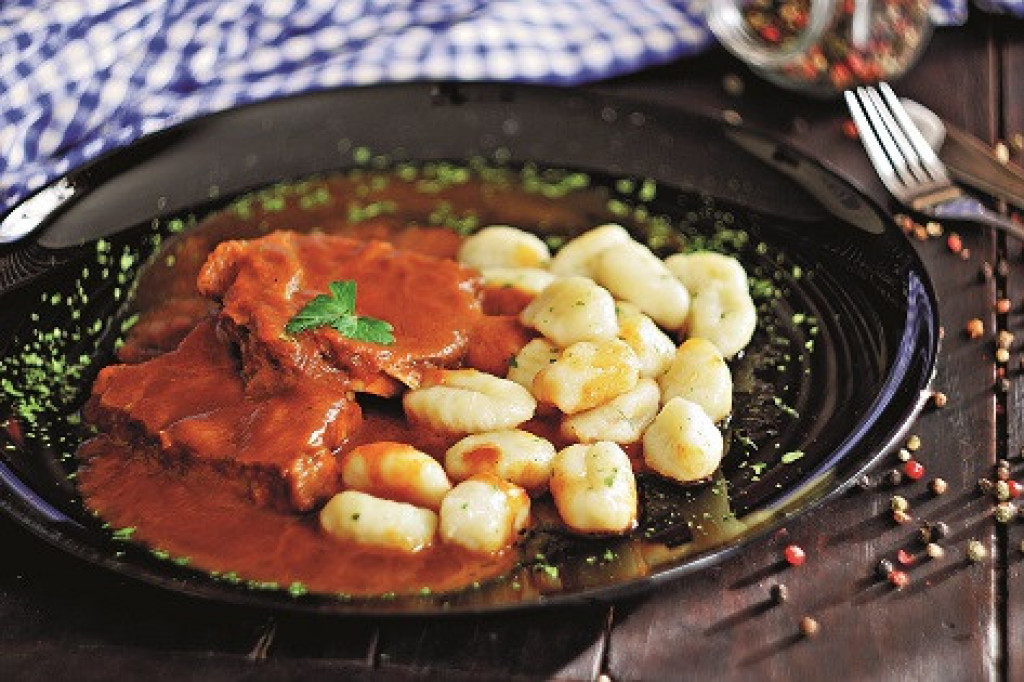DALMATINSKA PAŠTICADA Gurmanski specijalitet za one izbirljive, po tradicionalnom receptu