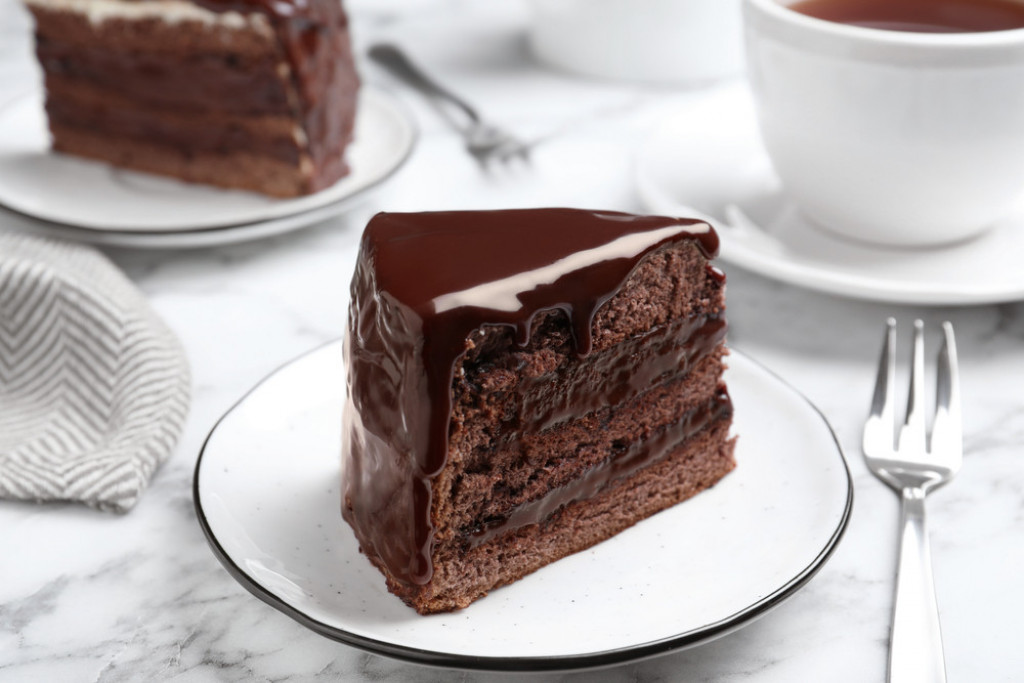 ČAROBNA TORTA KRALJICE NATALIJE Čokoladna poslastica kojoj nećete moći da odolite
