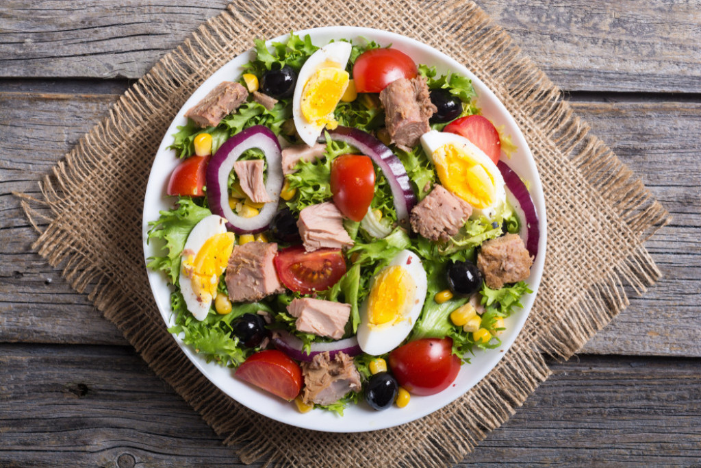 LAGANA TUNA SALATA Osvaja na prvi zalog, a ne morate da brojite kalorije
