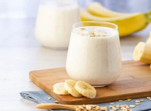 SMUTI OD BANANE Brz i lagan doručak za dane kada ste u žurbi, potrebno je samo 3 sastojka