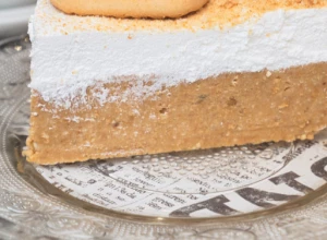 NAJBRŽA TORTA SA MLEVENIM KEKSOM Mekana i kremasta, svi če vam tražiti recept