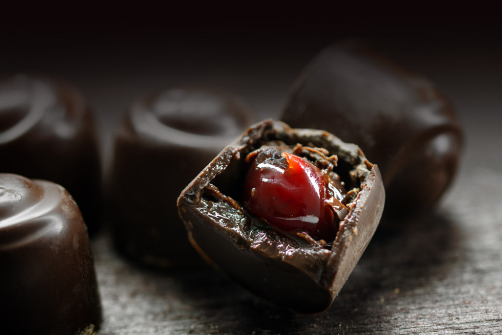 ČOKOLADNE PRALINE SA VIŠNJAMA Slatki zalogajčići od samo 3 sastojka oboriće s nogu sve koji budu probali, kombinacija bez mane