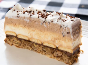 POSNA KINDER TORTA Slatka fantazija koja se topi u ustima, a miriše na ljubav