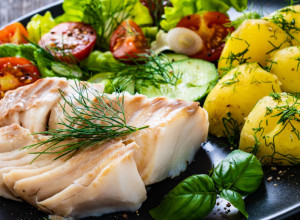 RIBA SA POVRĆEM IZ RERNE Zdrav obrok bogat proteinima, a maslinovo ulje mu daje dodatni šmek