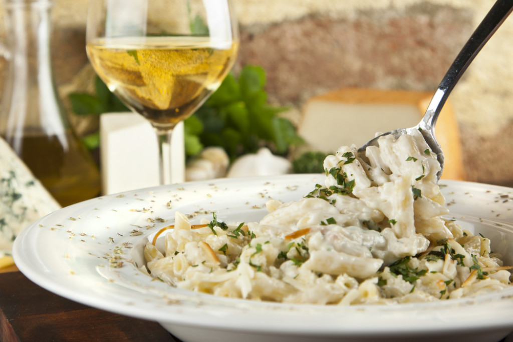PASTA SA PILETINOM I 4 VRSTE SIRA Recept je proveren a ukus savršen