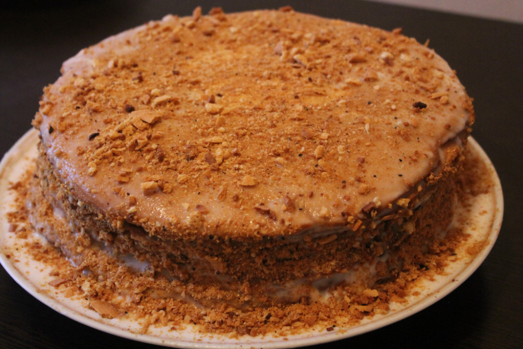 POSNA MEDENA TORTA Očaravajuća poslastica za koju će vam svi tražiti recept