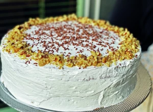 SLOBODANOVA ŠVALER TORTA OSVAJA NA PRVI ZALOGAJ Jaka i kalorična poslastica za sve sladokusce