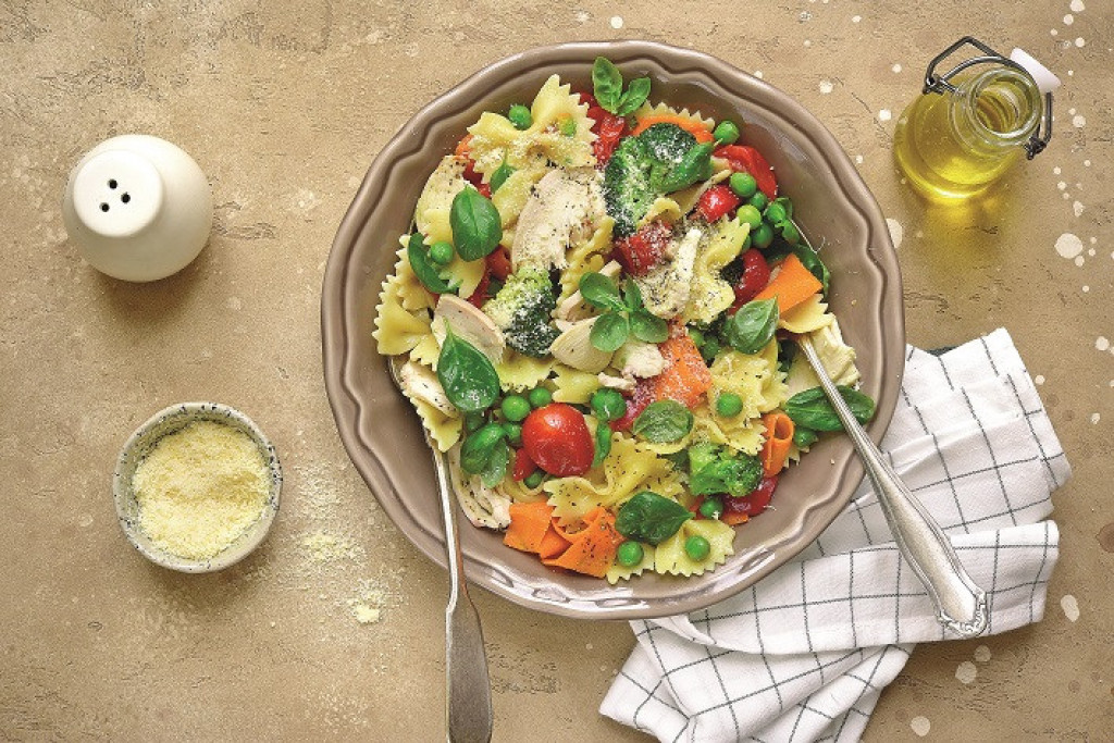 PASTA PRIMAVERA Idealan prolećni obrok za tople dane, za pravo zadovoljstvo