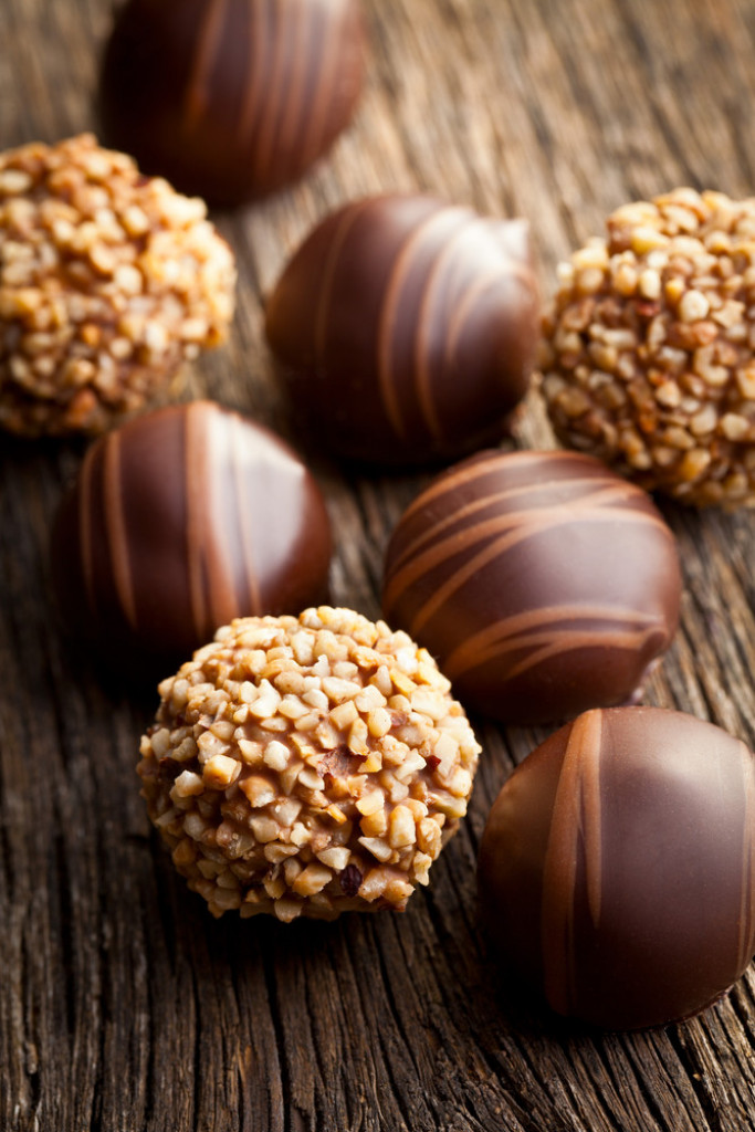 DOMAĆE PRALINE BOLJE OD KUPOVNIH Prave se od samo 2 sastojka, a tope se u ustima