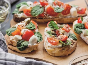 BRUSKETI Sočni italijanski zalogaajčići idealni za brzi doručak ili užinu, kad nemate vremena