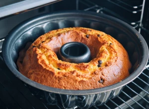 AKO VAM KOLAČ NE USPE POSTOJI REŠENJE 4 problema i načini da slatkiš ipak bude savršen