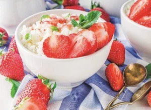 SUTLIJAŠ SA JAGODAMA Klasik na drugačiji način koji miriše na ljubav