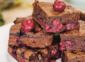 ČOKO KOCKE Iskoristite bajati hleb i napravite fenomenalan desert, za samo pola sata