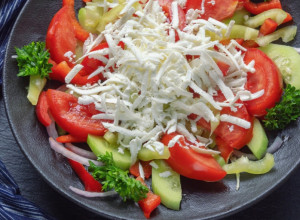 ŠOPSKA SALATA Popularno jelo nazvano po Šopima, a voli ga ceo Balkan